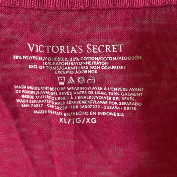Hot pink Victorias Secret t-shirt - Picture 2 of 3
